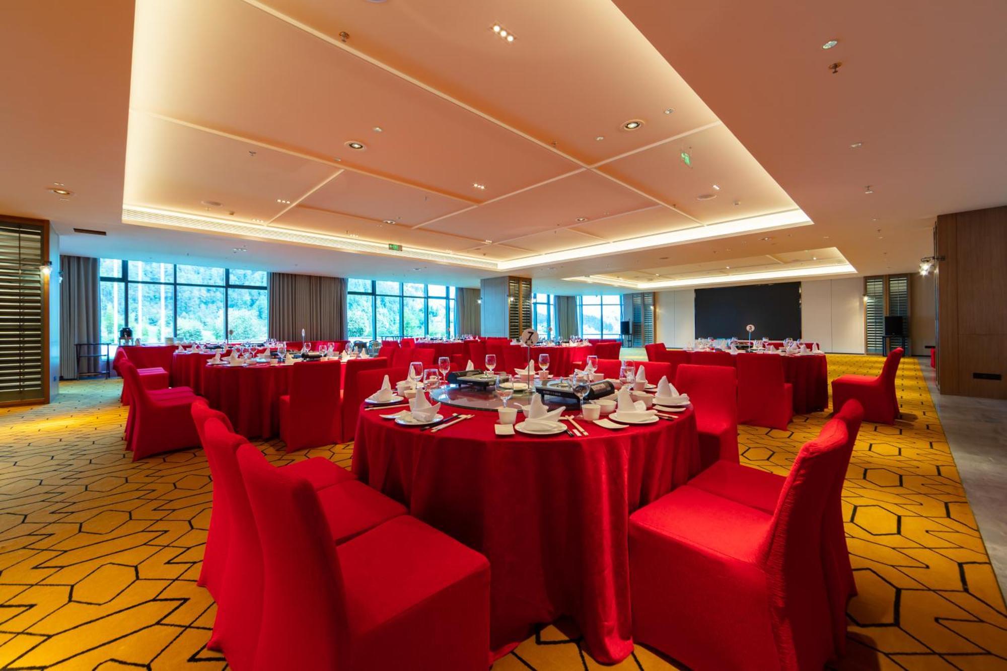 Wyndham Grand Plaza Royale Hot Springs Fenghuang Hotel Luaran gambar