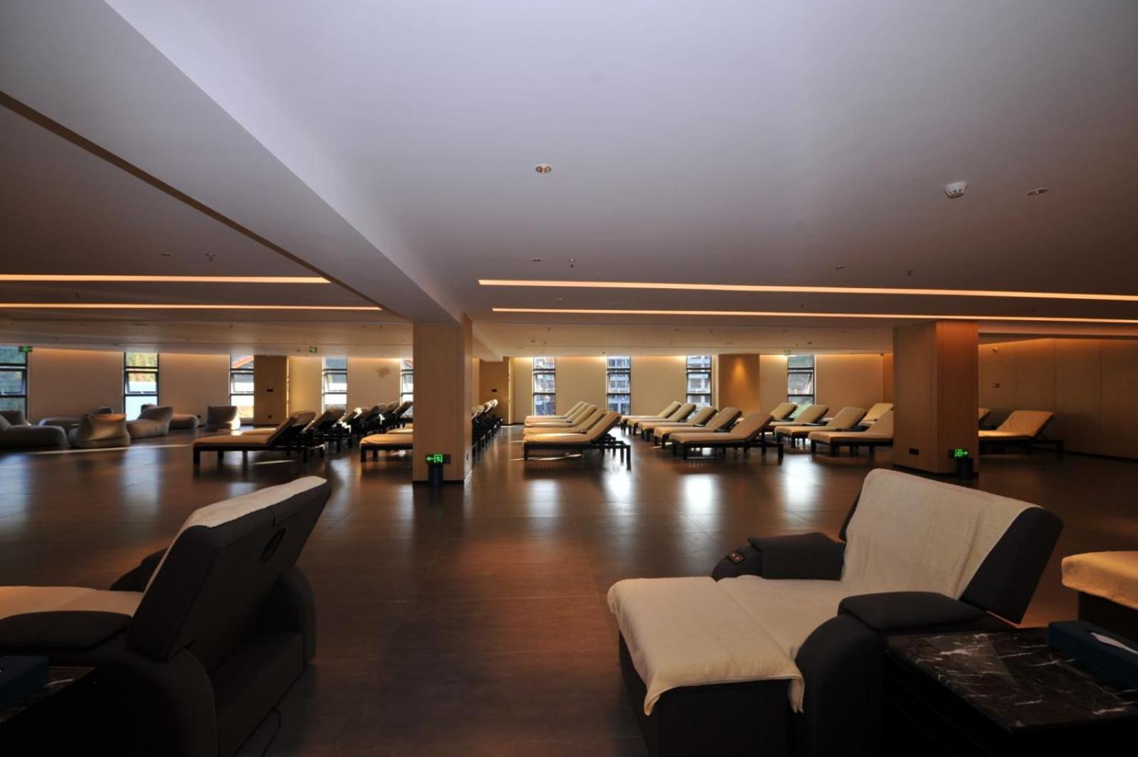 Wyndham Grand Plaza Royale Hot Springs Fenghuang Hotel Luaran gambar