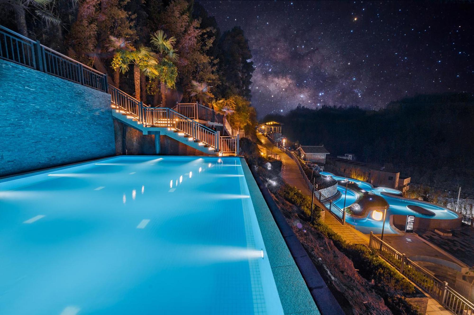 Wyndham Grand Plaza Royale Hot Springs Fenghuang Hotel Luaran gambar